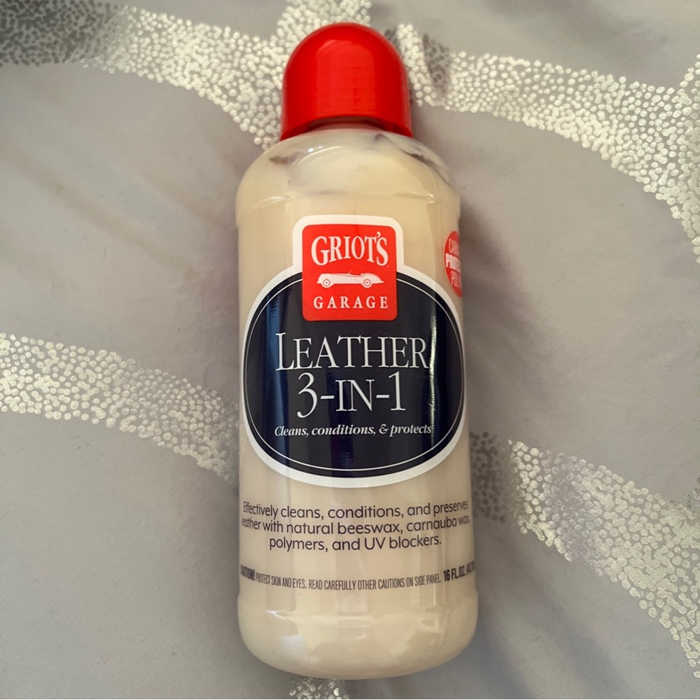 Griot's Garage Leather 3-in-1 Cleaner sealed